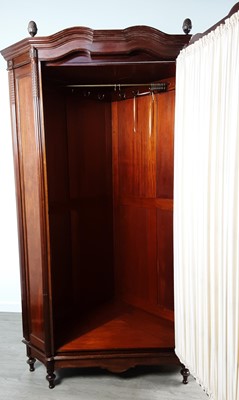 Lot 223 - LARGE MAHOGANY CORNER CABINET