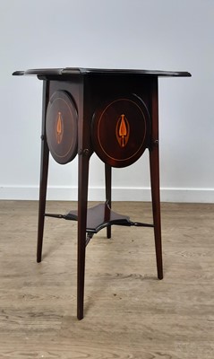 Lot 1313 - ART NOUVEAU MAHOGANY CAKE STAND