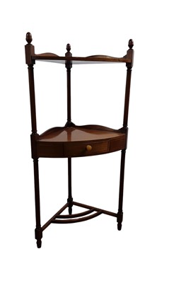 Lot 288 - EDWARDIAN MAHOGANY CORNER WASHSTAND