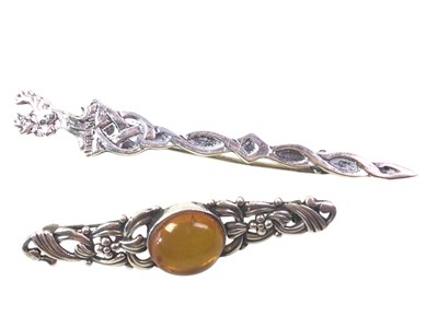 Lot 320 - COLLECTION OF COSTUME JEWELLERY