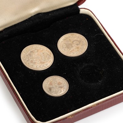 Lot 110 - ELIZABETH II MAUNDY MONEY SET