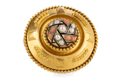 Lot 613 - VICTORIAN MOURNING BROOCH