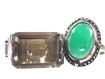 Lot 364 - CAIRNGORM DRESS RING