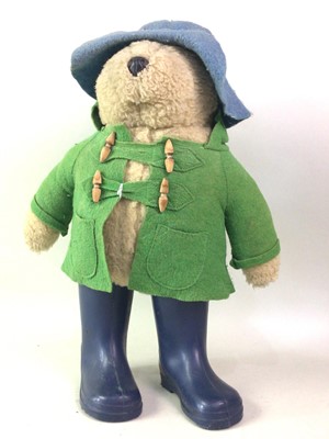 Lot 393 - VINTAGE PADDINGTON STYLE BEAR