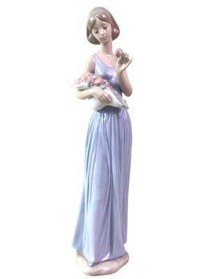 Lot 426 - GROUP OF NAO FIGURES