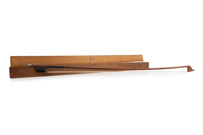 Lot 1039 - CELLO BOW