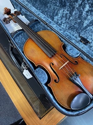 Lot 1041 - FRENCH VIOLIN