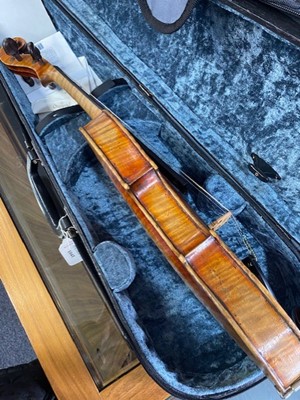 Lot 1041 - FRENCH VIOLIN