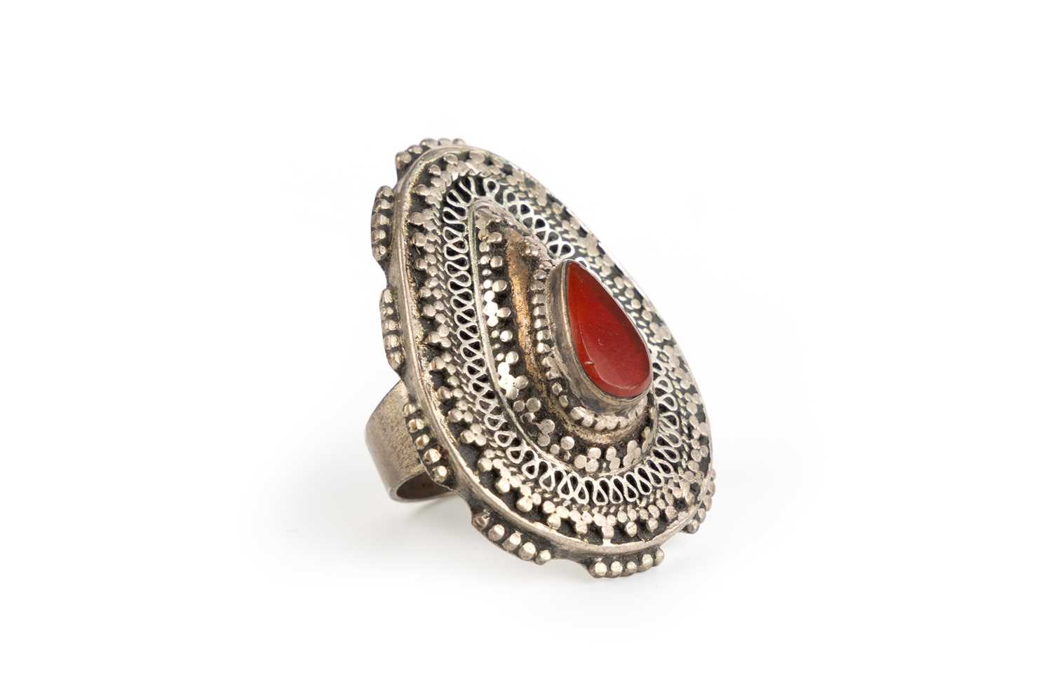 Lot 1326 - EGYPTIAN SILVER RING