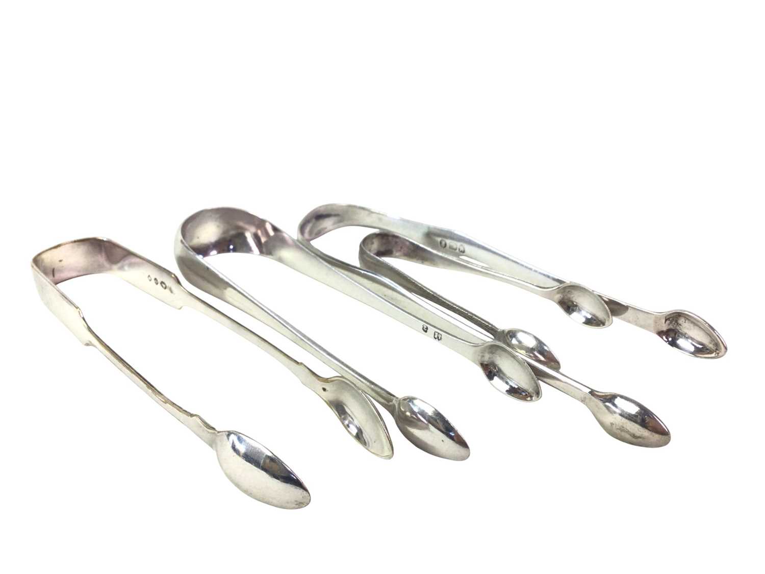 Lot 458 - PAIR OF GEORGE III SILVER SUGAR TONGS