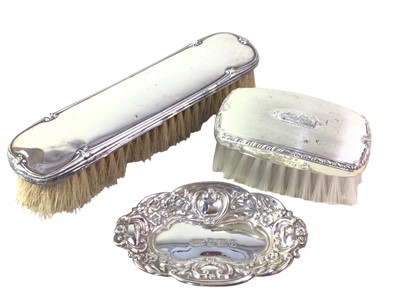 Lot 459 - SMALL OVAL PIN DISH WITH EMBOSSED BORDER