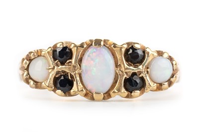 Lot 618 - SAPPHIRE AND OPAL RING