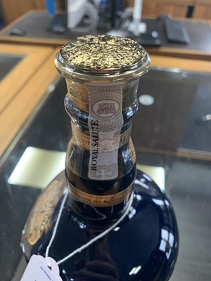 Lot 29 - CHIVAS ROYAL SALUTE 21 YEAR OLD SAPPHIRE DECANTER