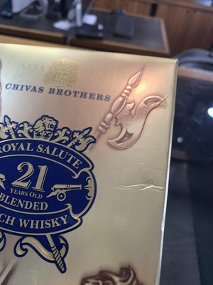 Lot 29 - CHIVAS ROYAL SALUTE 21 YEAR OLD SAPPHIRE DECANTER