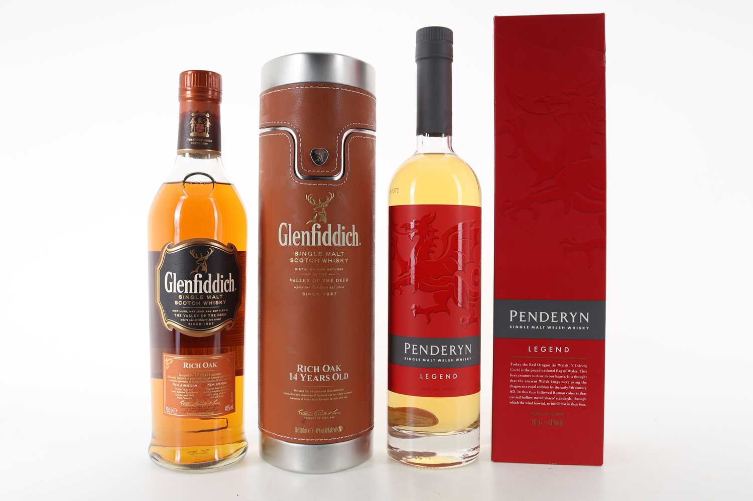 Lot 69 - GLENFIDDICH 14 YEAR OLD RICH OAK AND PENDERYN LEGEND