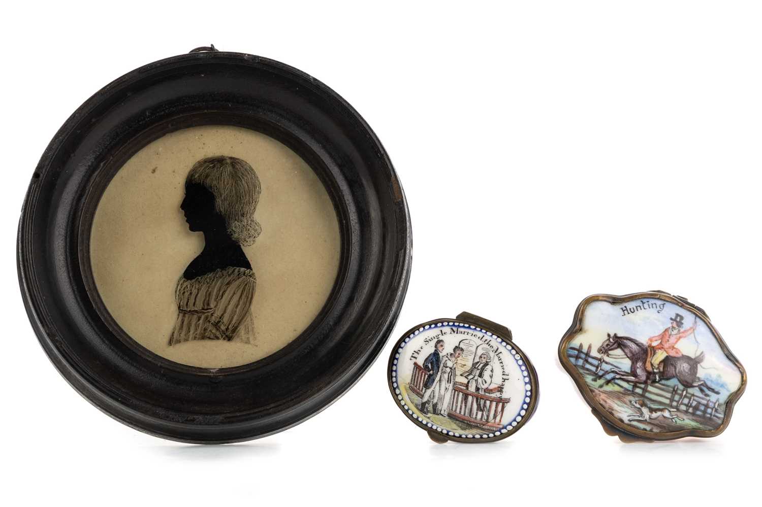 Lot 1328 - BILSTON ENAMEL OVAL PATCH BOX