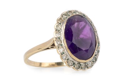 Lot 403 - AMETHYST AND DIAMOND RING