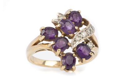 Lot 402 - AMETHYST AND DIAMOND CLUSTER RING