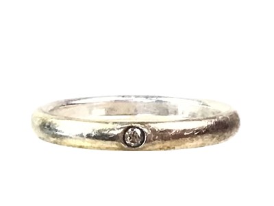 Lot 528 - DIAMOND SET SILVER RING
