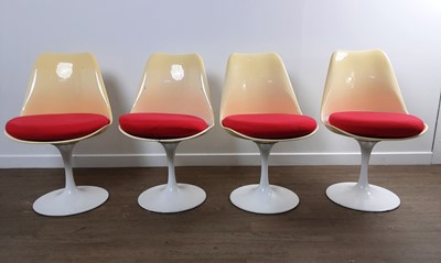 Lot 642 - WHITE OVAL TULIP DINING TABLE