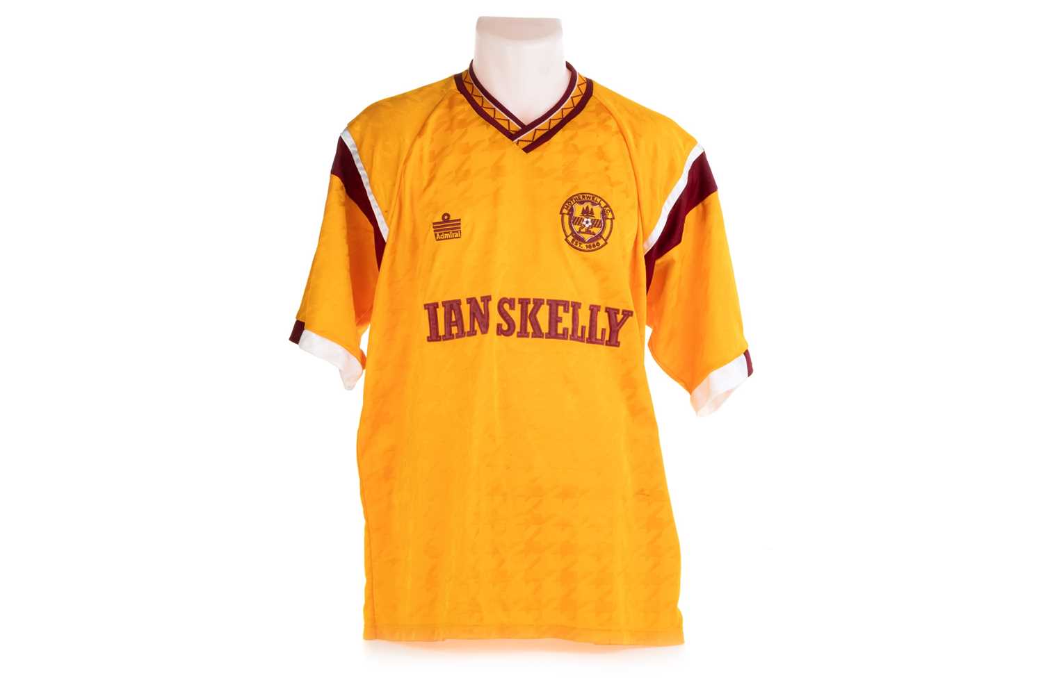 Lot 1751 - DAVIE COOPER (1956 - 1995), MOTHERWELL FOOTBALL CLUB JERSEY