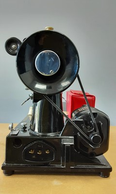 Lot 578 - SINGER MODEL 222K SEWING MACHINE