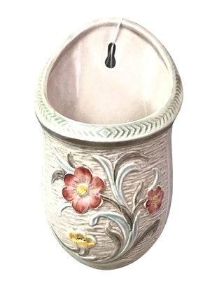 Lot 39 - CROWN DEVON VASE