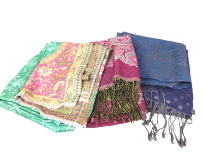 Lot 30 - GROUP OF SCARVES