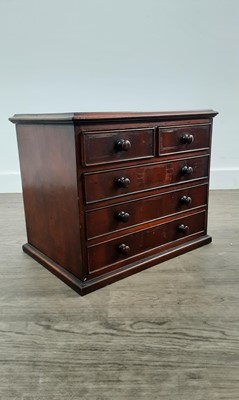 Lot 1337 - PAIR OF VICTORIAN MAHOGANY TABLE TOP CHESTS
