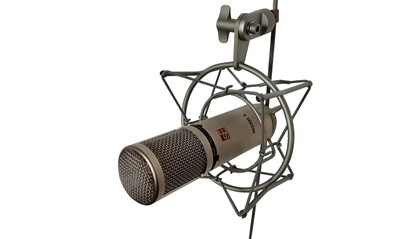 Lot 1048 - SE ELECTRONICS CARDIOID CONDENSER MICROPHONE
