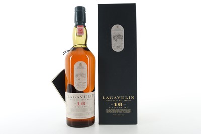 Lot 214 - LAGAVULIN 16 YEAR OLD WHITE HORSE