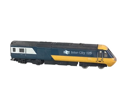 Lot 103 - COLLECTION HORNBY MODEL TRAINS