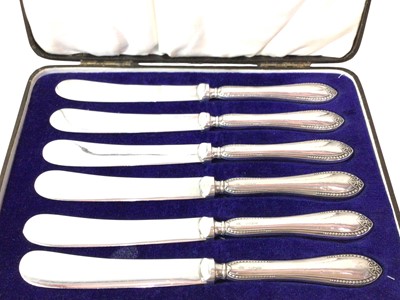 Lot 114 - SIX SHEFFIELD 1931 SILVER BUTTER KNIVES