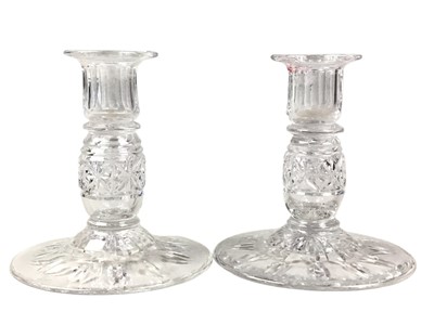 Lot 211 - GROUP OF GLASS ITEMS