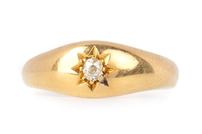 Lot 442 - DIAMOND GYPSY RING