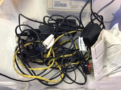 Lot 361 - SUPER NINTENDO ENTERTAINMENT SYSTEM CONSOLE