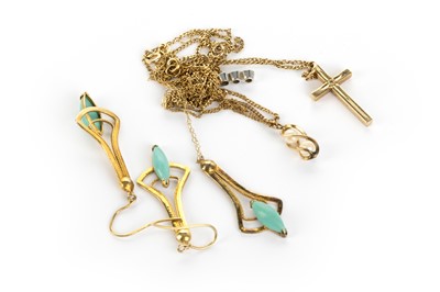 Lot 780 - DIAMOND THREE STONE PENDANT