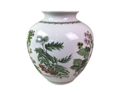 Lot 305 - GROUP OF WEDGWOOD CERAMICS