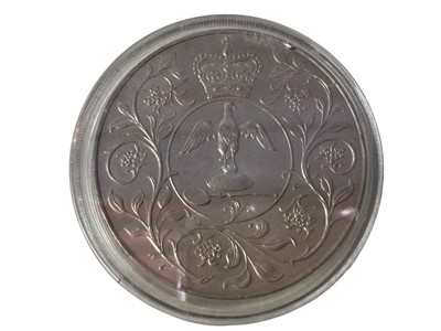 Lot 328 - GROUP OF BADGES