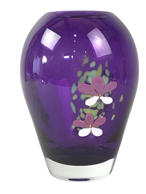 Lot 324 - CAITHNESS VASE