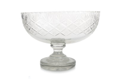 Lot 1367 - LARGE CRYSTAL GLASS BOWL