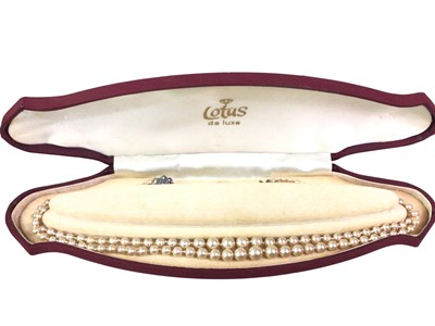 Lot 353 - COLLECTION OF MILITARY BADGES