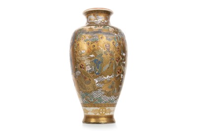 Lot 1192 - JAPANESE SATSUMA POTTERY VASE