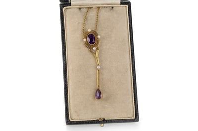 Lot 468 - EDWARDIAN AMETHYST AND SEED PEARL PENDANT