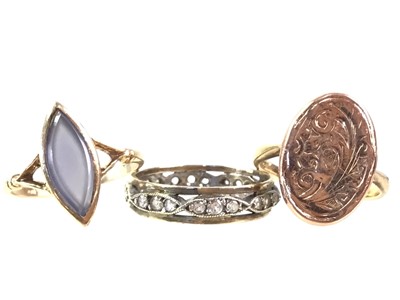 Lot 483 - TWO NINE CARAT GOLD DRESS RINGS