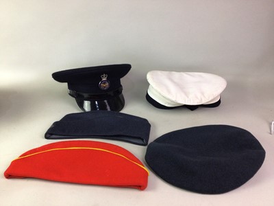 Lot 425 - COLLECTION OF MILITARY AND OTHER HATS AND BERETS