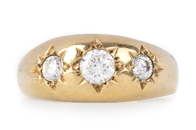 Lot 472 - GEM SET GYPSY RING