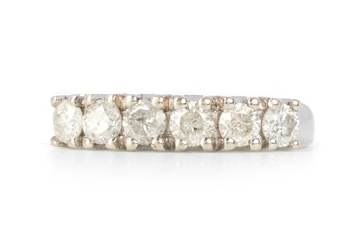 Lot 473 - DIAMOND SIX STONE RING