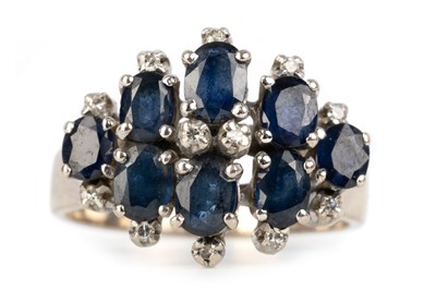 Lot 484 - SAPPHIRE AND DIAMOND SPRAY RING