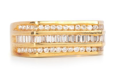 Lot 485 - DIAMOND DRESS RING